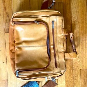 Kennth Cole Reaction Leather Bag